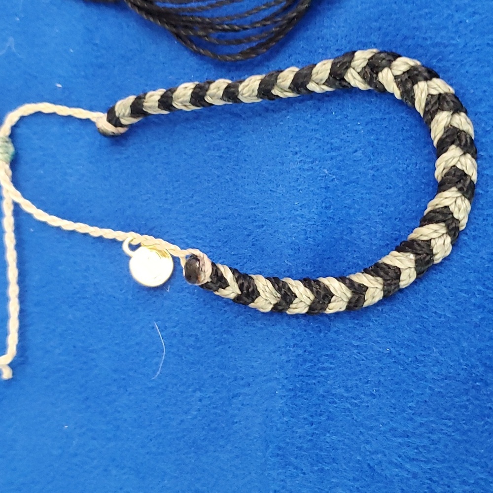 Bracelets - Picture 4 of 5